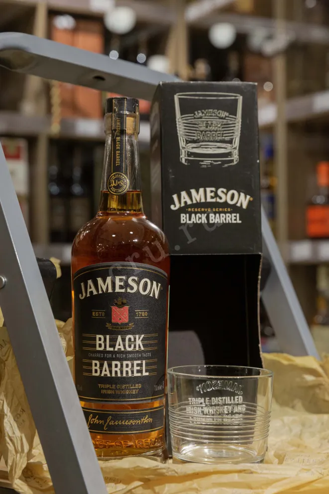 В магазине Крю Профи Jameson Black Barrel in gift box with 1 glass 0.7 л