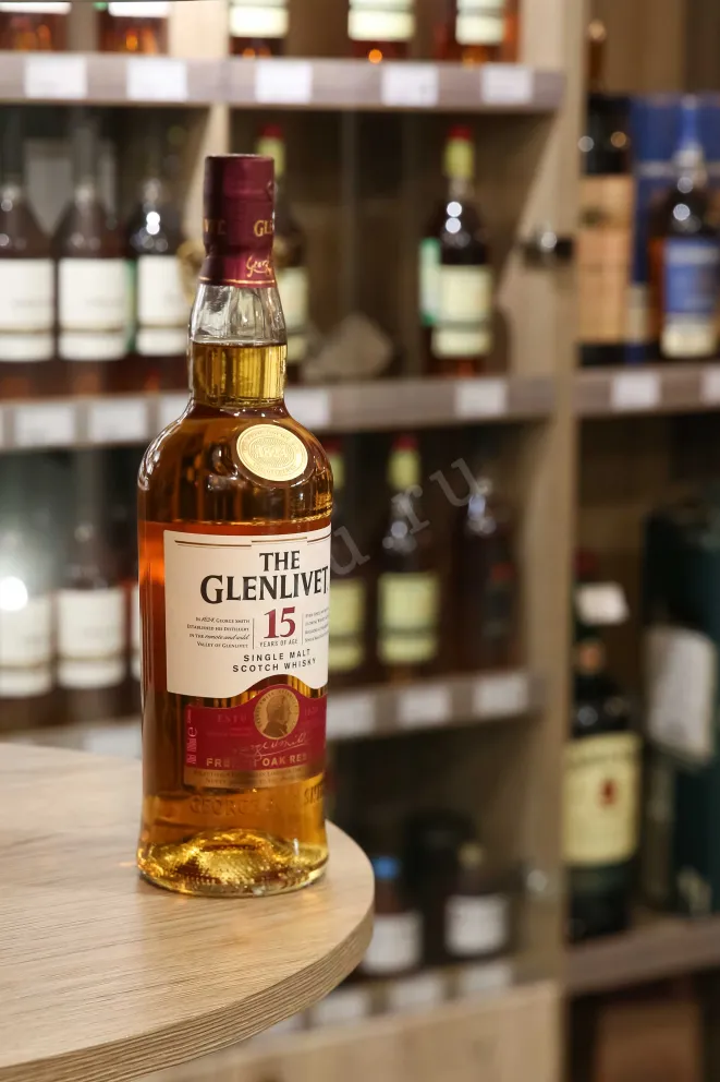 В магазине Крю Профи Glenlivet 15 years 0.7 л