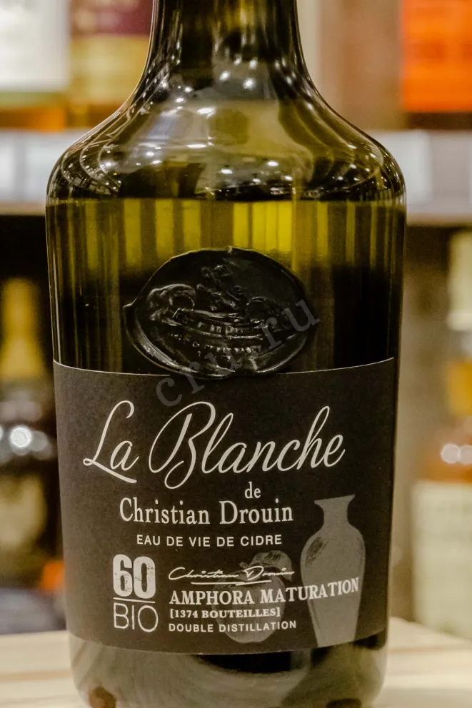 В магазине Крю Профи Christian Drouin La Blanche Amphora Maturation 0.7 л