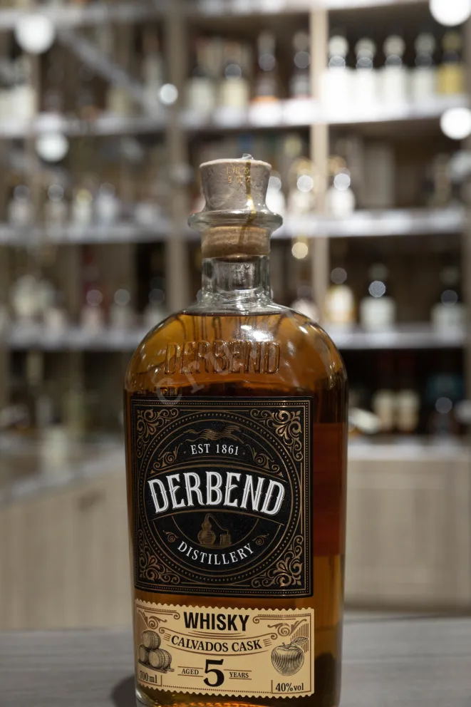 В магазине Крю Профи Derbent Distillerie Calvados Cask 5 years 0.7 л