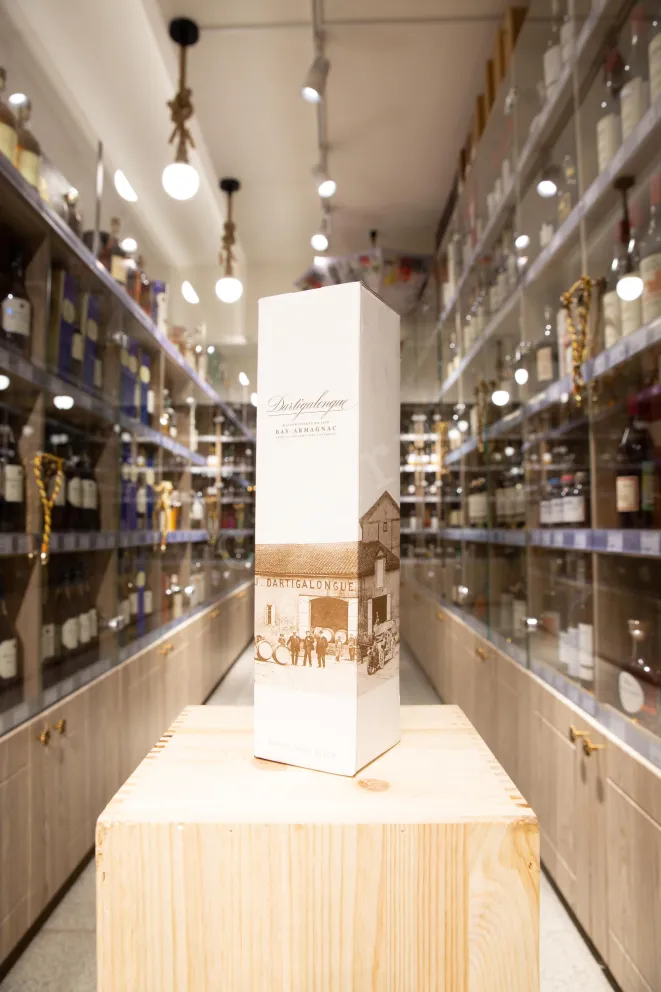 В магазине Крю Профи Dartigalongue VSOP AOC gift box 0.5 л