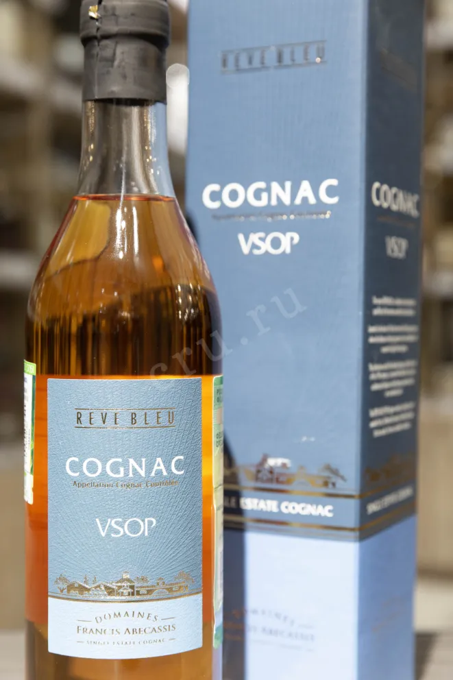 В магазине Крю Профи Reve Bleu VSOP in gift box 0.5 л