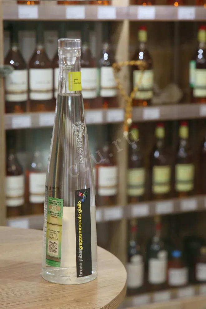 В магазине Крю Профи Pilzer Moscato Giallo gift box 0.5 л