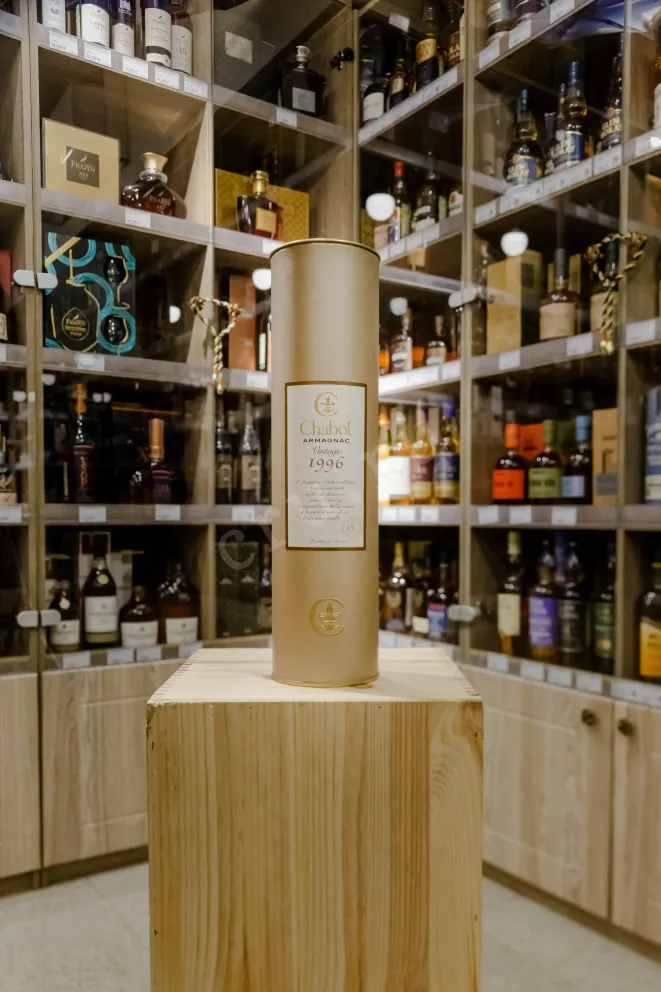 В магазине Крю Профи Chabot Vintage in tube 1996 0.7 л