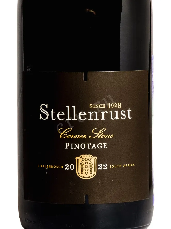 Этикетка Stellenrust Corner Stone Pinotage 2022 0.75 л