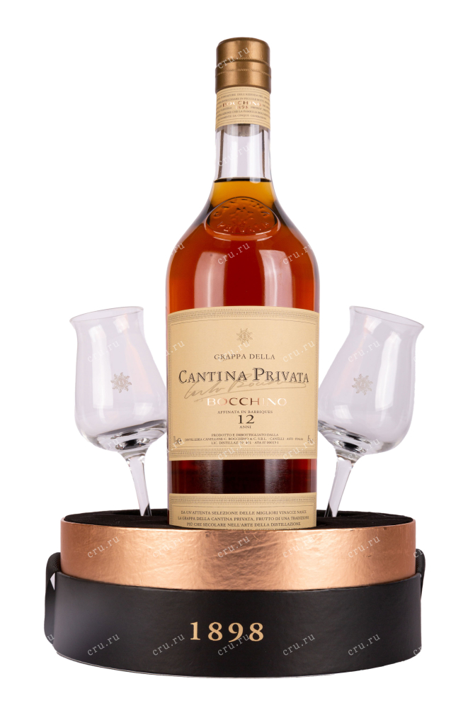 Набор с бокалами Bocchino Cantina Privata 12 anni gift box with 2 glasses 2011 0.7 л