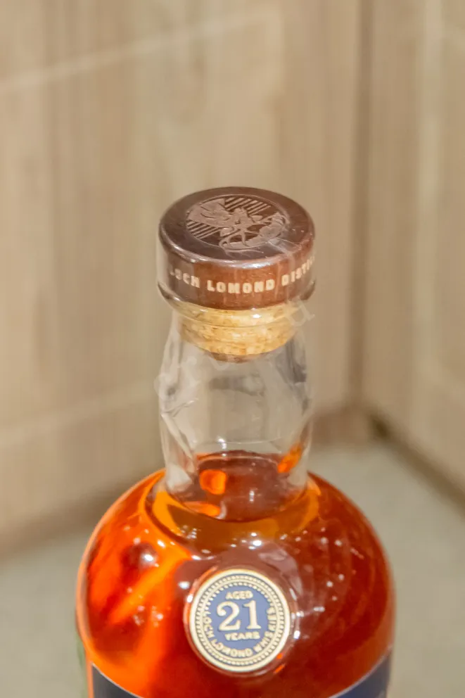 Пробка Loch Lomond Single Grain 21 years gift box 0.7 л