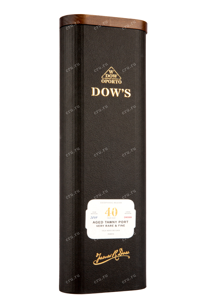 Подарочная упаковка портвейна Dows 40 years Tawny 0,75 