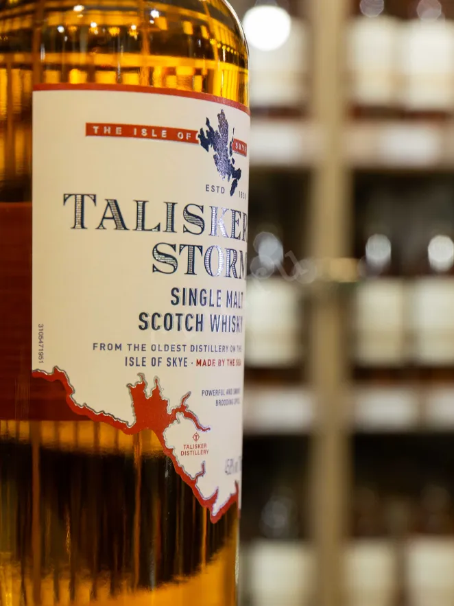 В магазине Крю Профи Talisker Storm with gift box 0.7 л