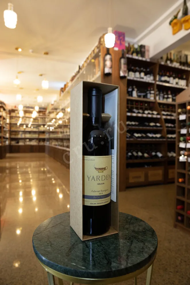 В магазине Крю Профи Yarden Cabernet Sauvignon Bar on Vineyard gift box 2019 0.75 л