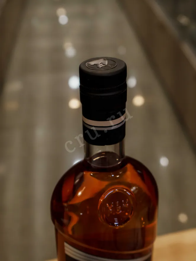 Пробка M&H Apex Muton Red wine Cask gift box 0.7 л