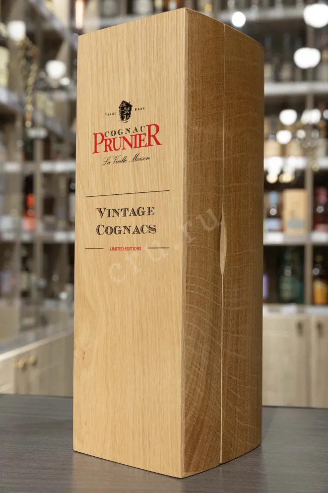 В магазине Крю Профи Prunier 1970 0.7 л