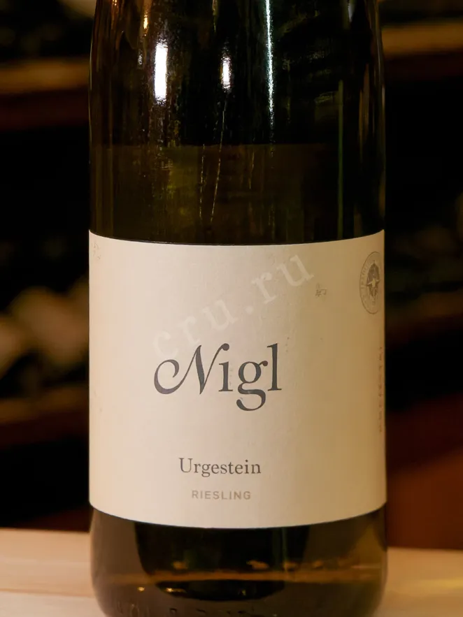 В магазине Крю Профи  Nigl Riesling Urgestein Kremstal 2020 0.75 л