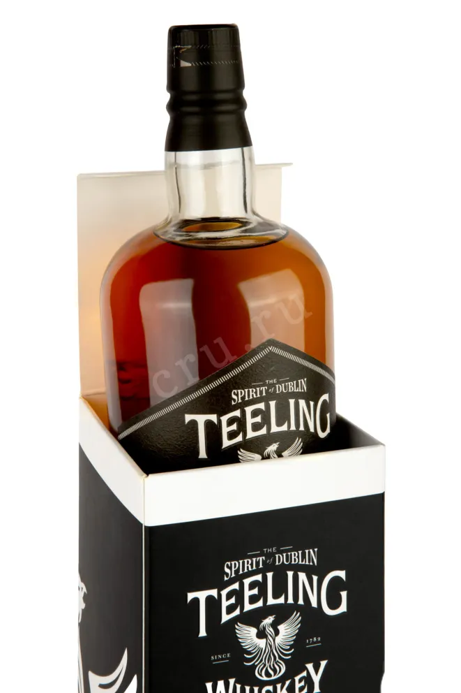 В подарочной коробке Teeling Stout Cask Small Batch Collaboration 0.7 л