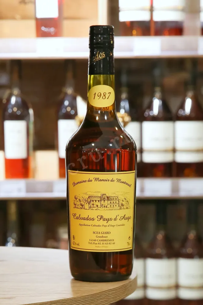 В магазине Крю Профи Domaine du Manoir de Montreuil Calvados Pays dAuge 1987 0.7 л
