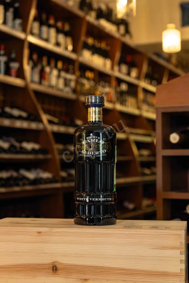 В магазине Крю Профи Carlo Alberto Vermouth Riserva White 0.75 л