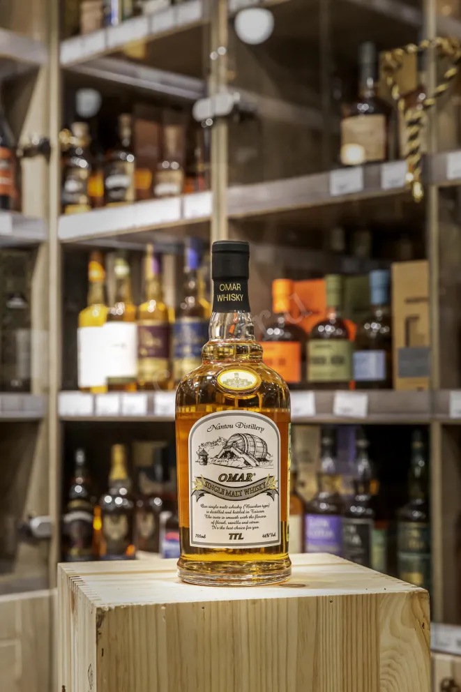 В магазине Крю Профи Omar Single Malt Bourbon Type in tube 0.7 л