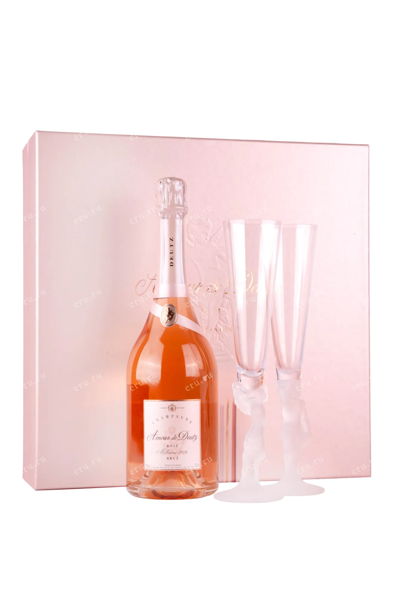 Фото — Шампанское Amour de Deutz Brut Rose gift box with 2 glasses  0.75 л