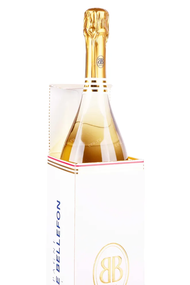 В подарочной коробке Besserat de Bellefon Blanc de Blancs in gift box 2017 0.75 л