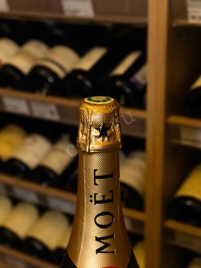 Пробка Moet & Chandon Imperial Brut gift box 2020 3 л