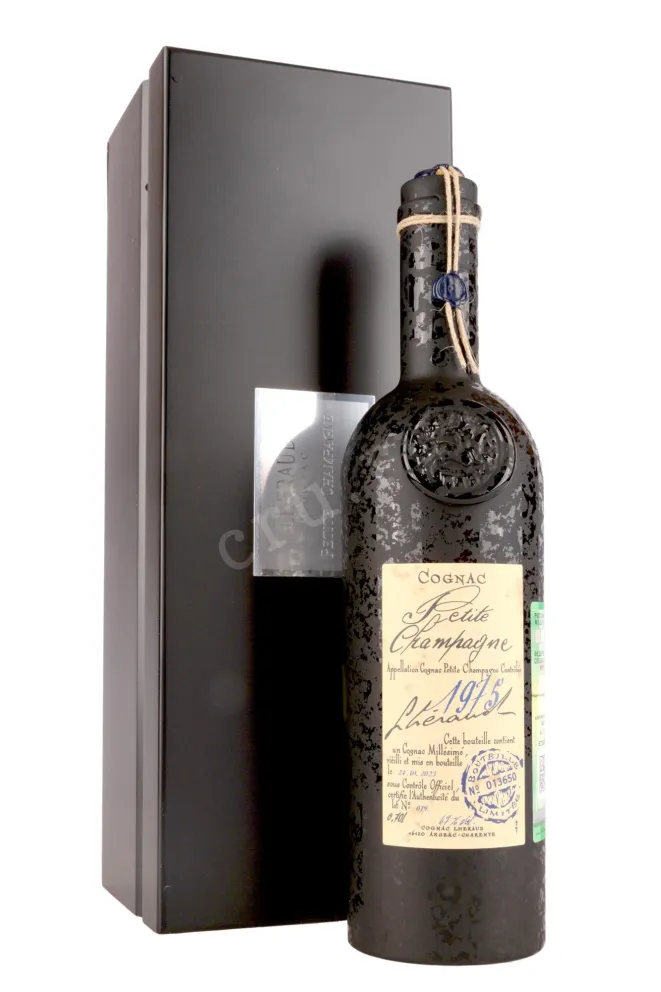 Коньяк Lheraud Petite Champagne in gift box 1975 0.7 л