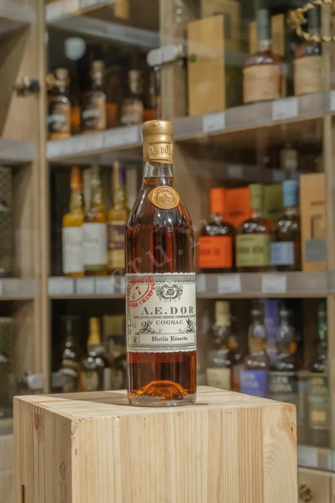 В магазине Крю Профи A.E. Dor №7 in wooden box 1984 0.7 л