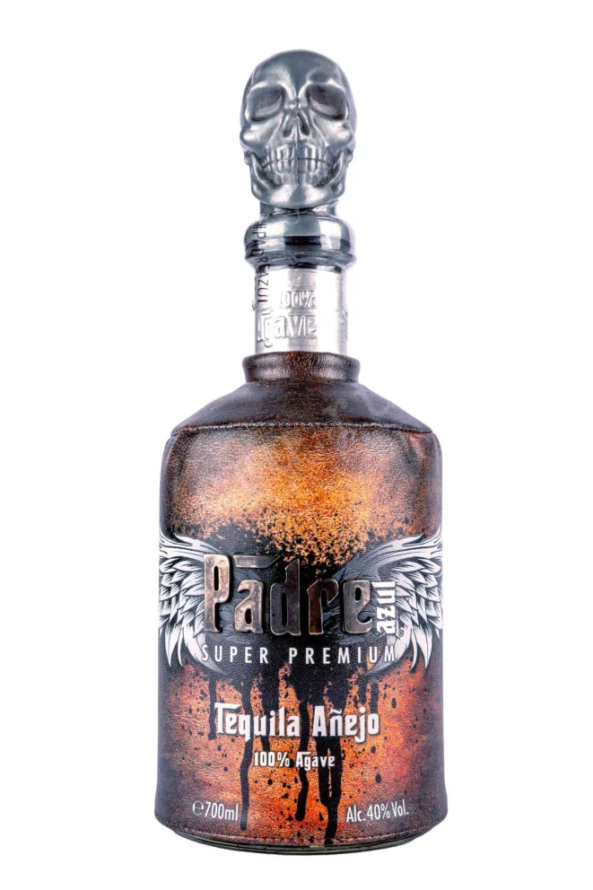 Текила Padre Azul Anejo in leather case  0.7 л
