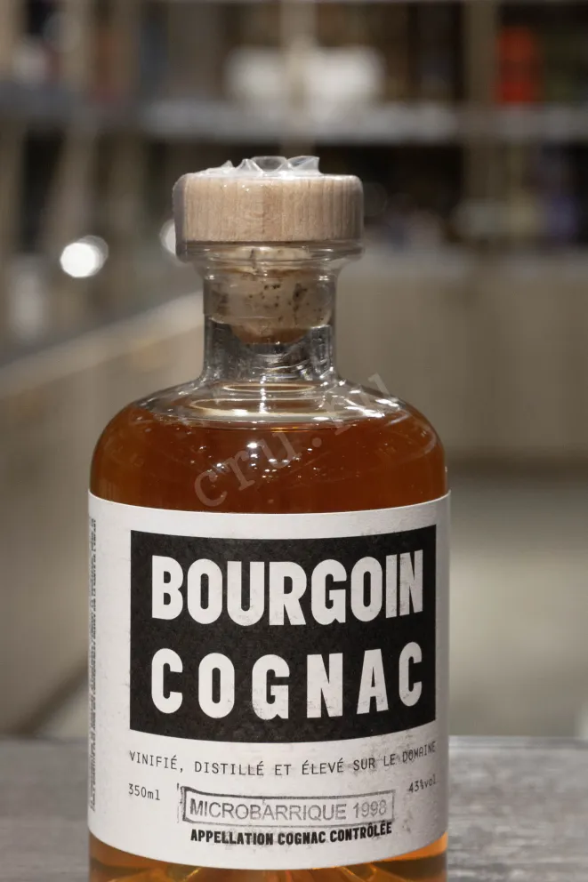 В магазине Крю Профи Bourgoin Microbarrique XO 1998 0.35 л