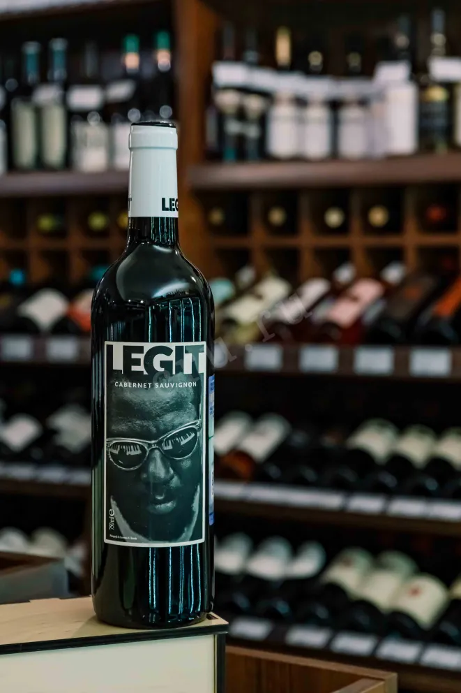 В магазине Крю Профи Legit Cabernet Sauvignon 2018 0.75 л