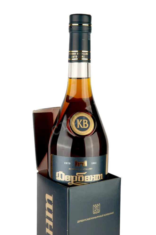 В подарочной коробке Derbent KV 0.7 л