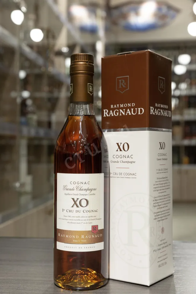 В магазине Крю Профи Raymond Ragnaud XO Grand Champagne 1er Cru De Cognac in gift box 0.5 л