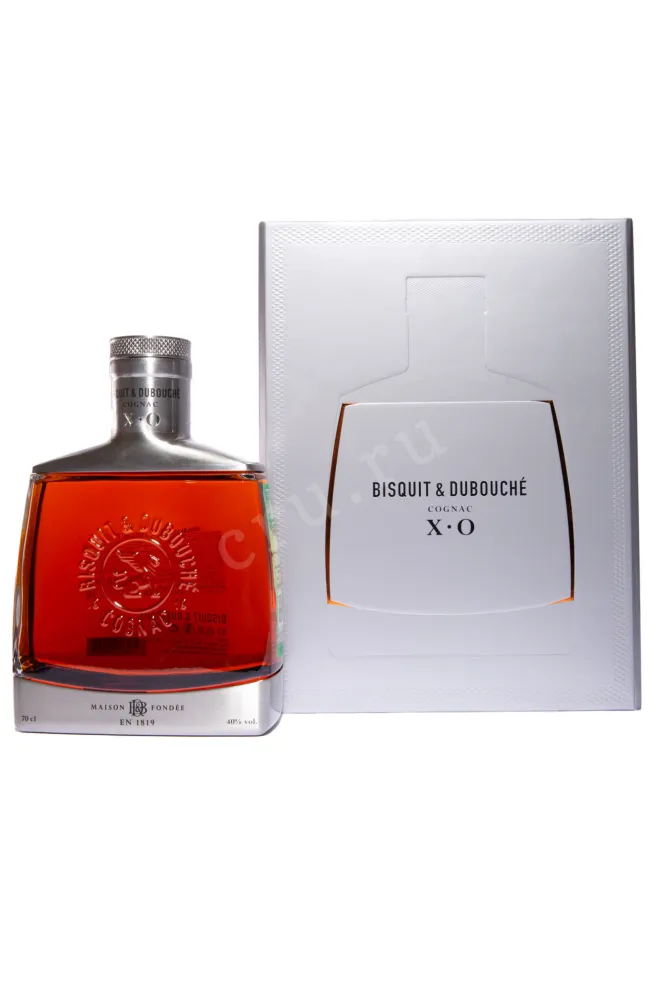 Коньяк Bisquit & Dubouche XO in gift box  0.7 л