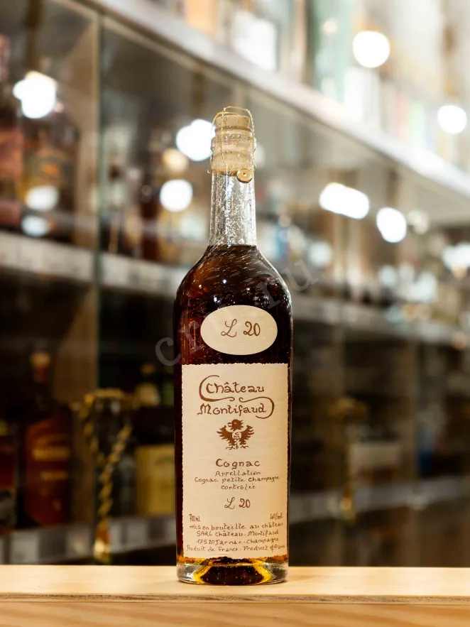 В магазине Крю Профи Chateau de Montifaud 20 Years Old 0.7 л