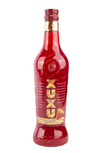 Ликер XuXu Strawberry & Vodka  0.5 л