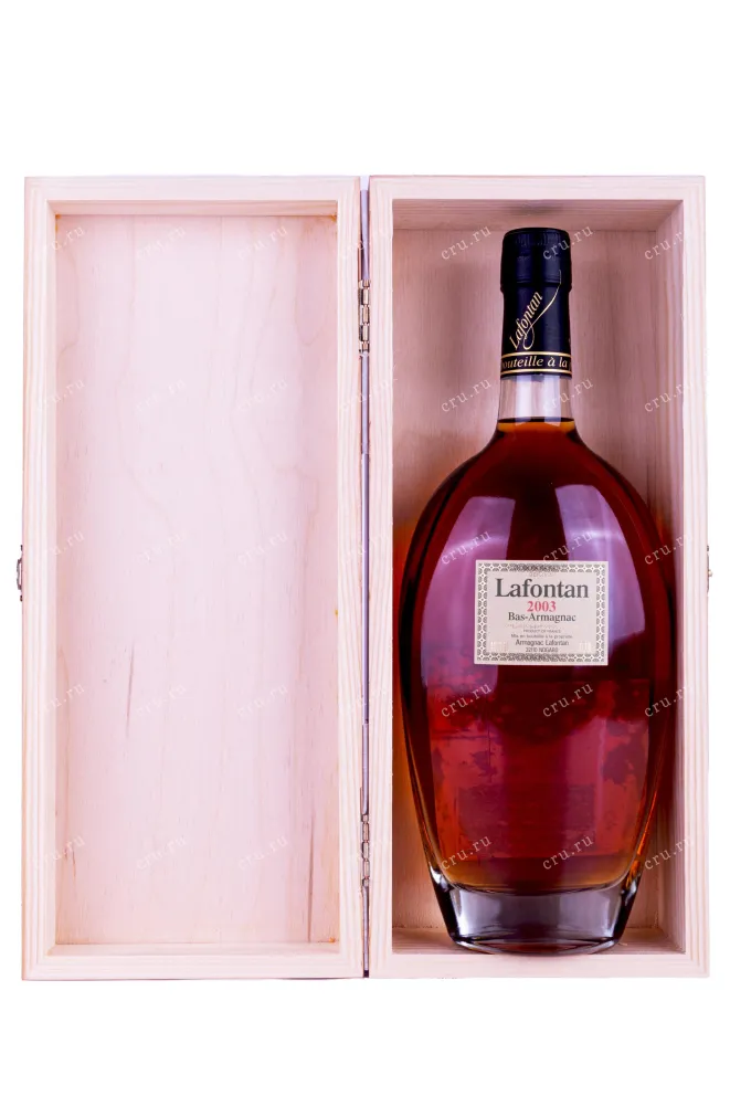 В деревянной коробке Lafontan in wooden box 2003 0.7 л
