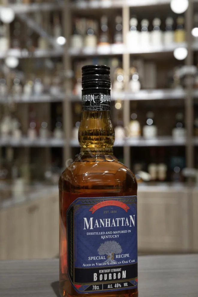В магазине Крю Профи Manhattan 3 years 0.7 л