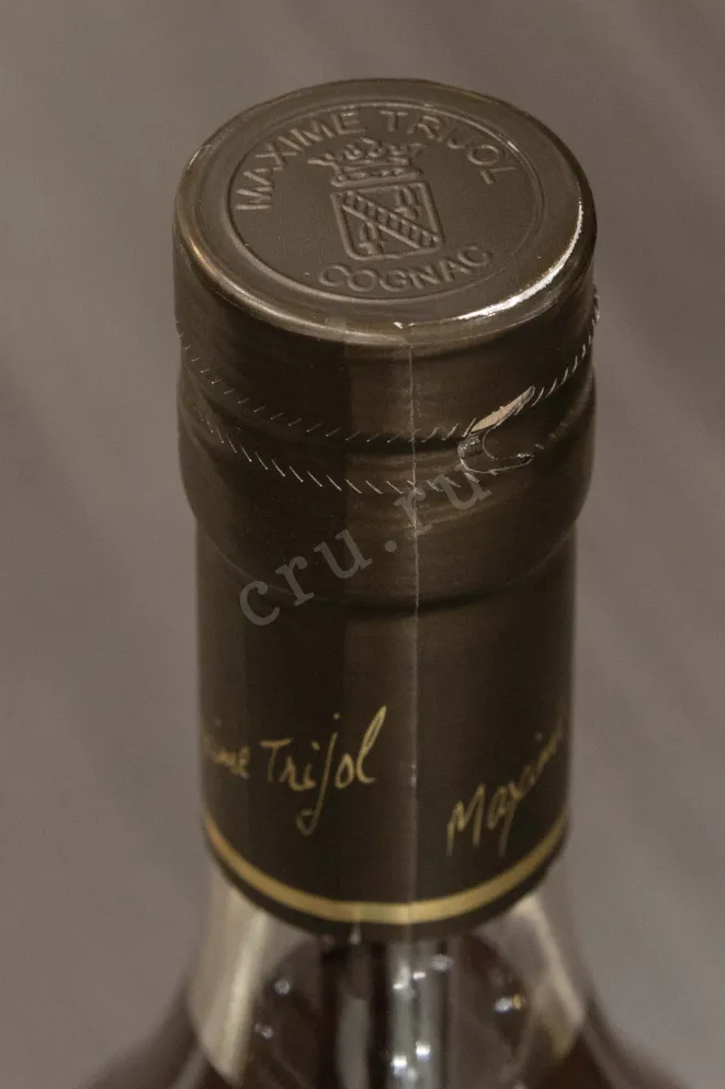 Пробка Maxime Trijol Petite Champagne wooden box 1991 0.7 л