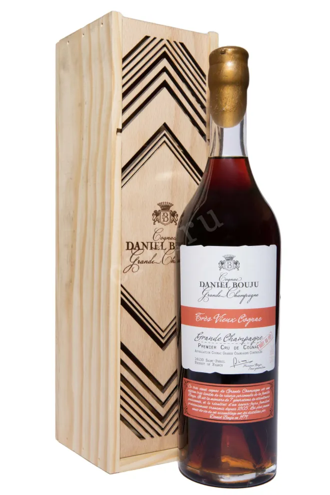 Коньяк Brut de Fut Grande Champagne Daniel Bouju wooden box 1980 0.7 л