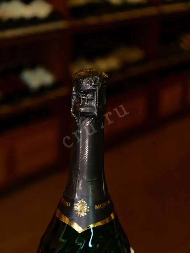 Пробка Mondoro Brut in gift box 0.75 л