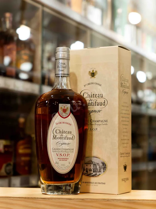 В магазине Крю Профи Chateau de Montifaud Grande Champagne VSOP in gift box 0.7 л