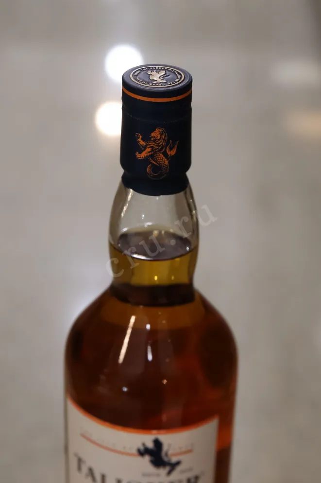Пробка Talisker 10 Years old gift box 0.7 л