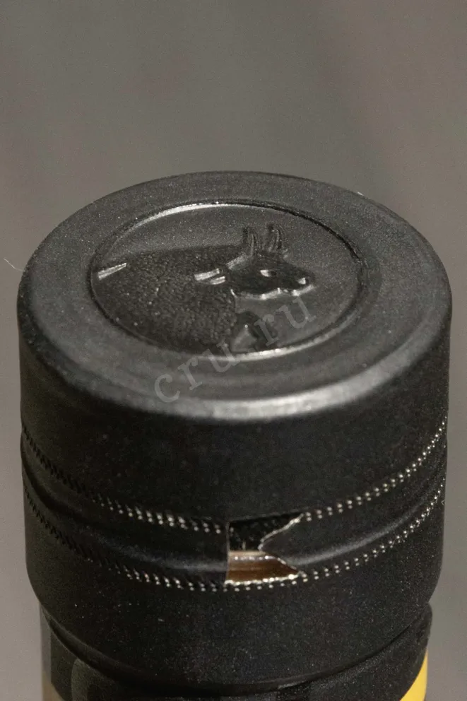 Пробка M&H Elements Peated 0.7 л