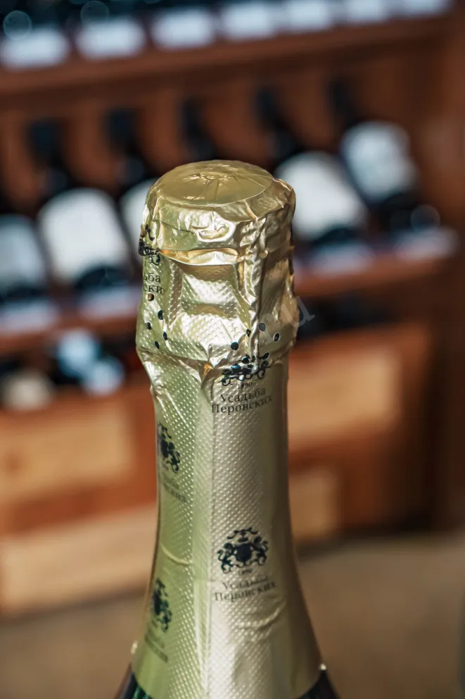 Пробка Usadba Perovskih Red Brut Nature 0.75 л