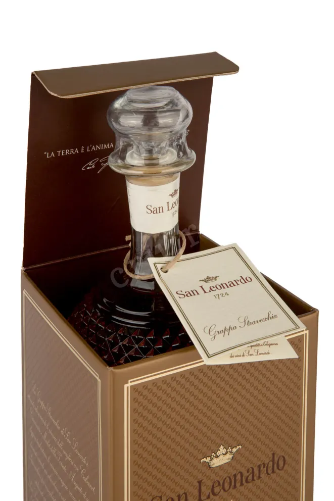 В подарочной коробке Stravecchia San Leonardo  0.5 л