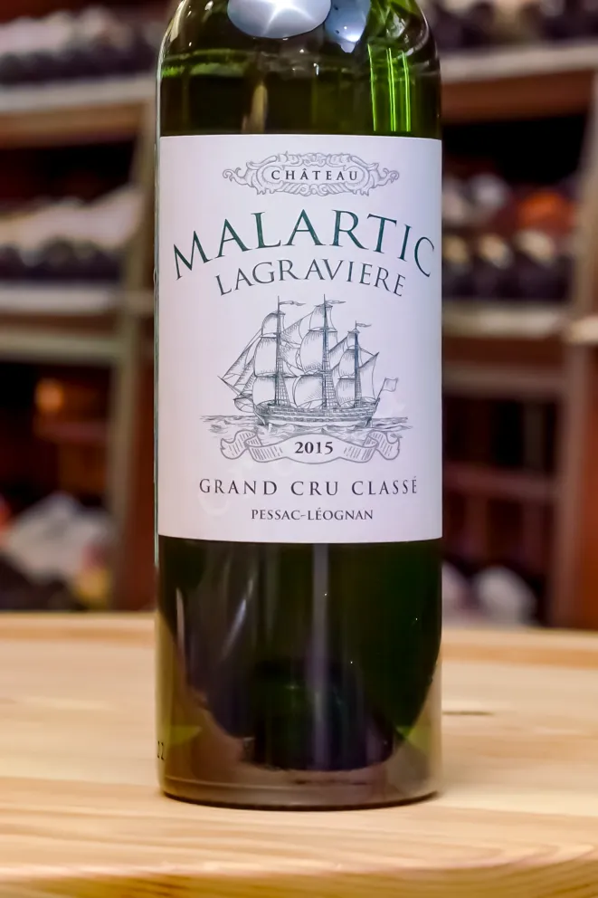 В магазине Крю Профи Chateau Malartic Lagraviere Grand Cru Classe 2015 0.75 л