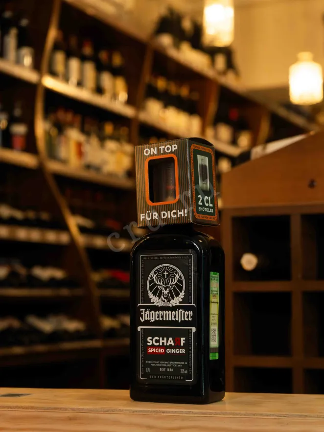 В магазине Крю Профи Jagermeister Scharf Spiced Ginger 0.7 л