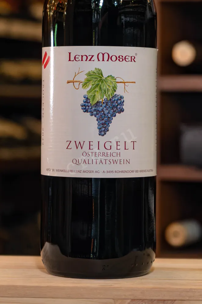 В магазине Крю Профи Lenz Moser Zweigelt 2022 1 л