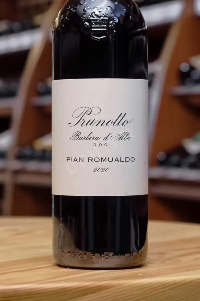 В магазине Крю Профи Prunotto Barbera d'Alba DOC Pian Romualdo 2020 0.75 л