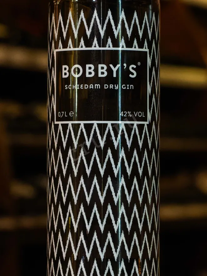В магазине Крю Профи Bobby's Schiedam  0.7 л