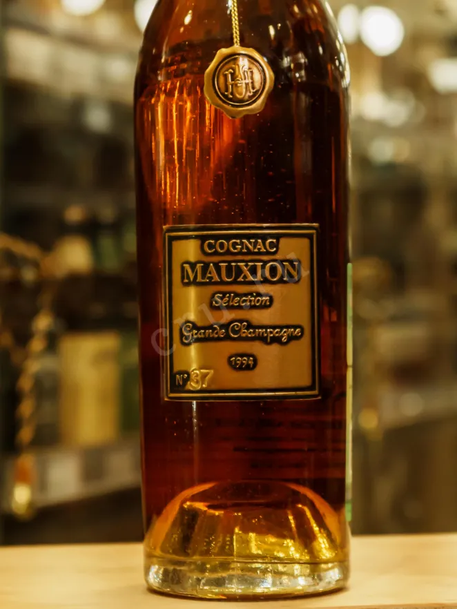 В магазине Крю Профи Mauxion Selection Grand Champagne 1994 0.7 л